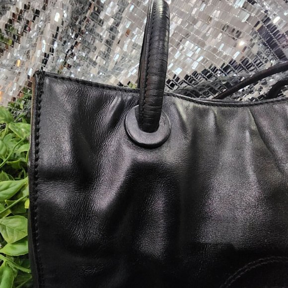 EUC AUTHENTIC Vintage Chanel Leather Tote - Picture 4 of 14